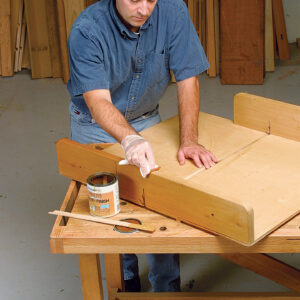 shellac seals and lubricates