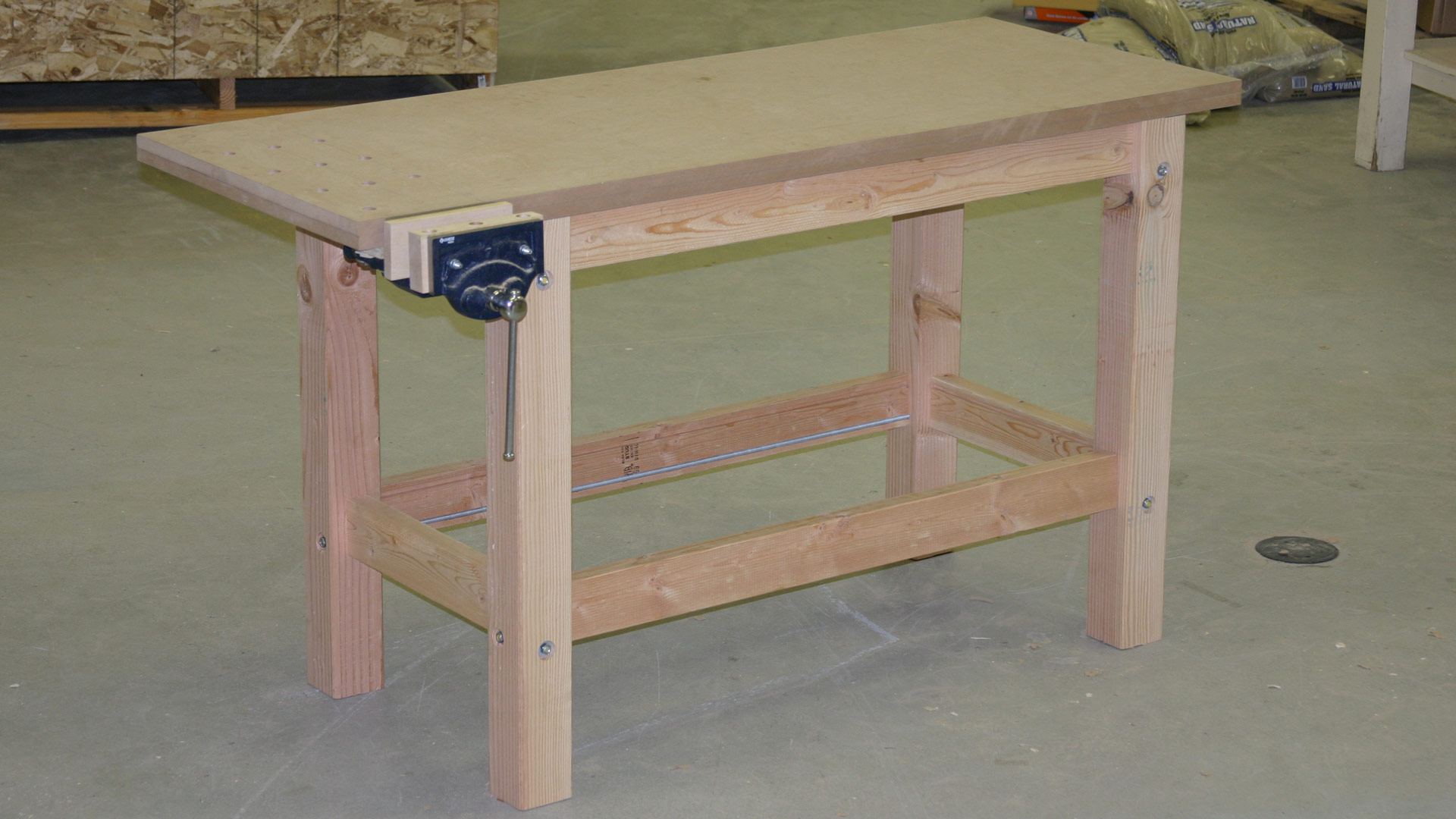 Still Don t Have a Woodworking Workbench This Plan is Easy.