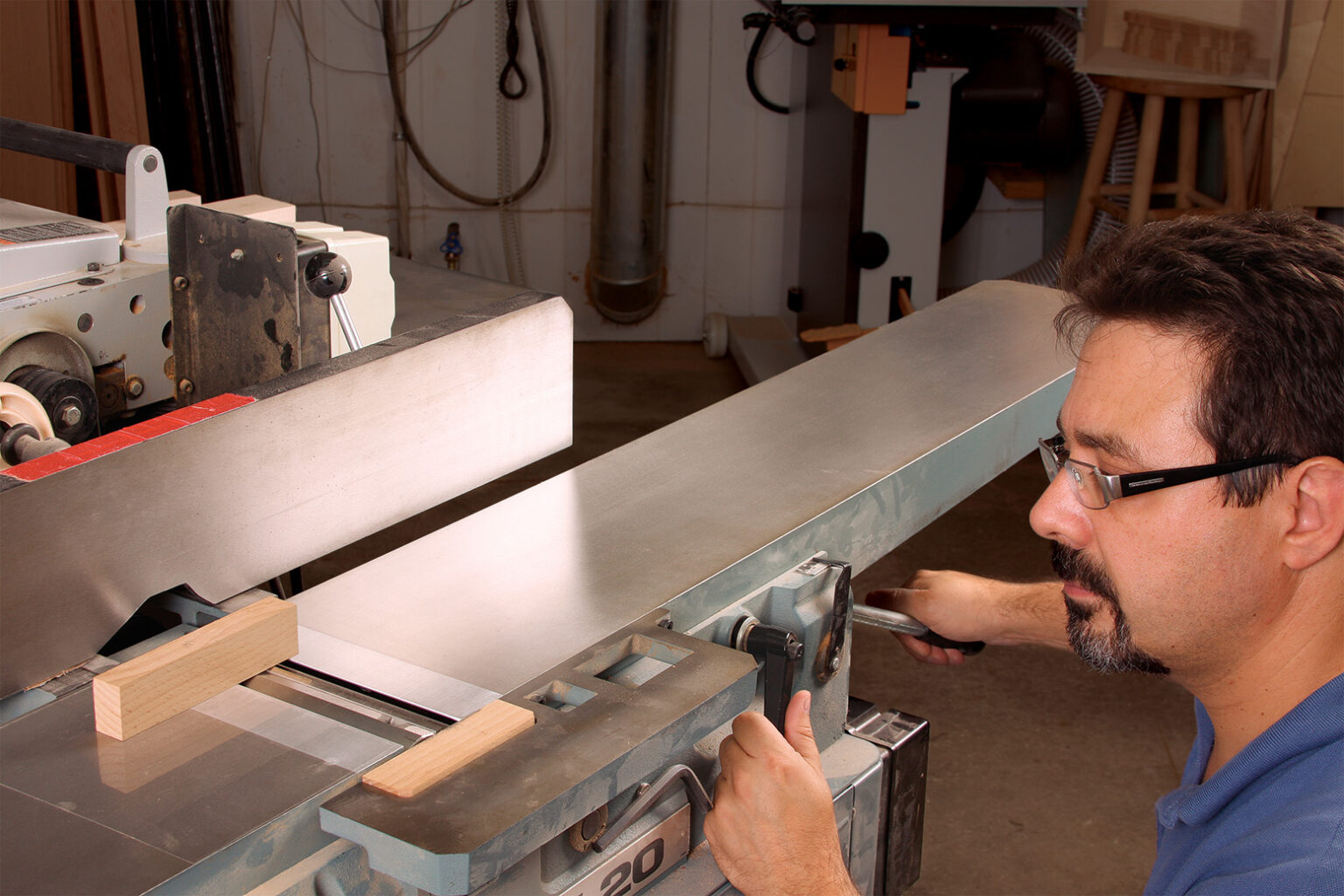 Sharpen Jointer Knives in Place FineWoodworking