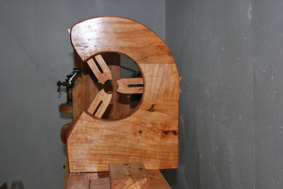 Carlyle Lynch Style Wood Lathe - FineWoodworking