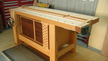 Tim's hybrid Roubo workbench - FineWoodworking