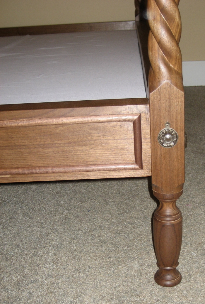 Rope Twist Bed - FineWoodworking