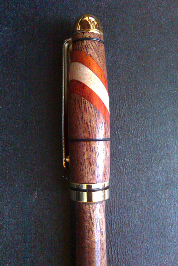 Jig for cutting repeatable, accurate slices for laminated 