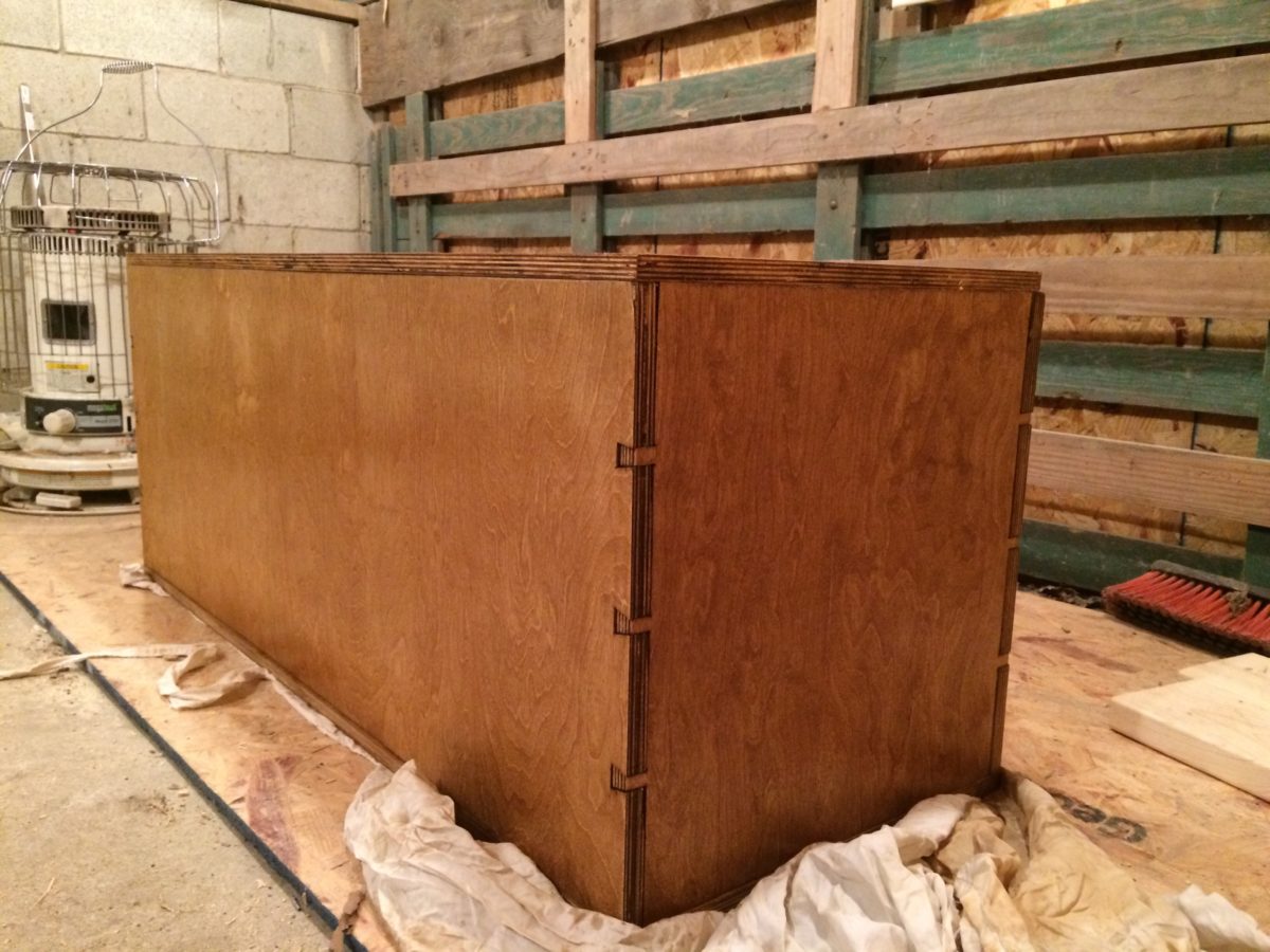 Beginner plywood dovetail storage bench FineWoodworking