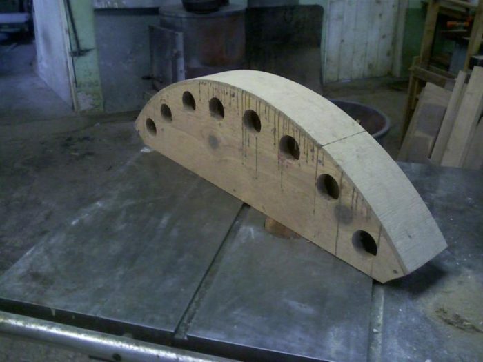 Veneering a curved apron... FineWoodworking