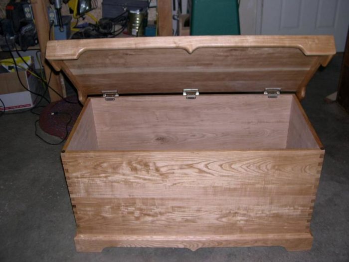 Rockler's new torsion box hinges FineWoodworking