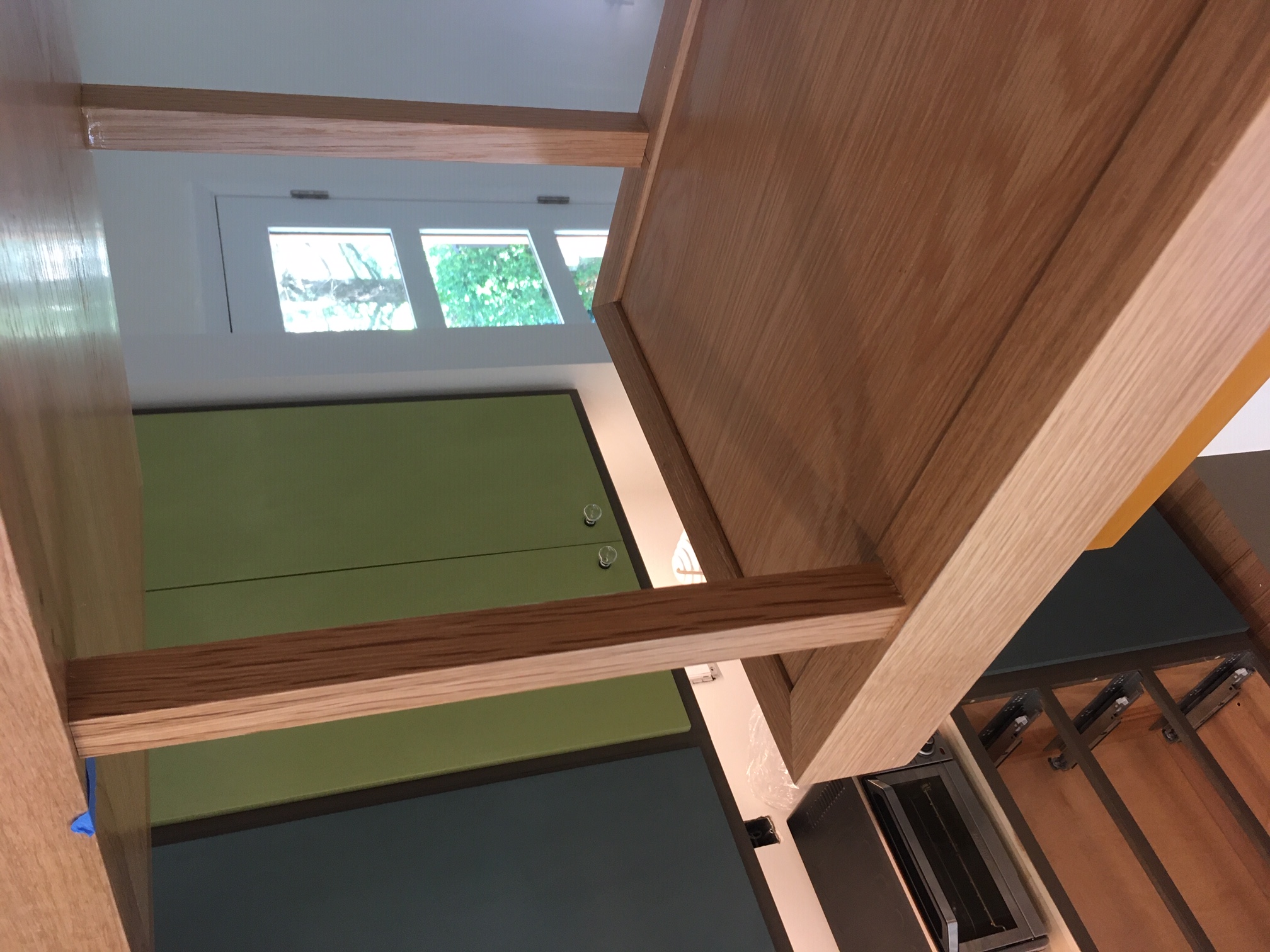 How to build hanging shelves with integrated lighting, Part 2