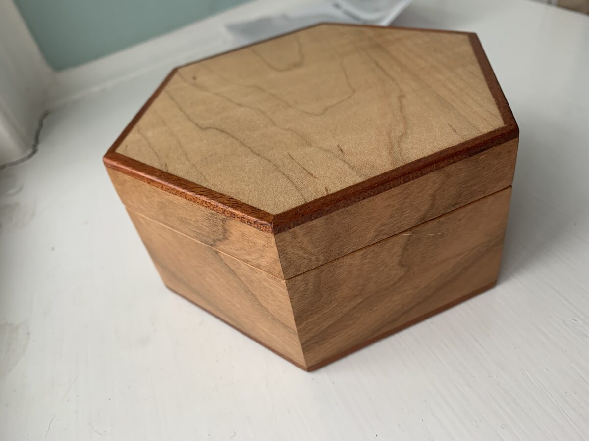 Hexagonal Box (FW 285) FineWoodworking