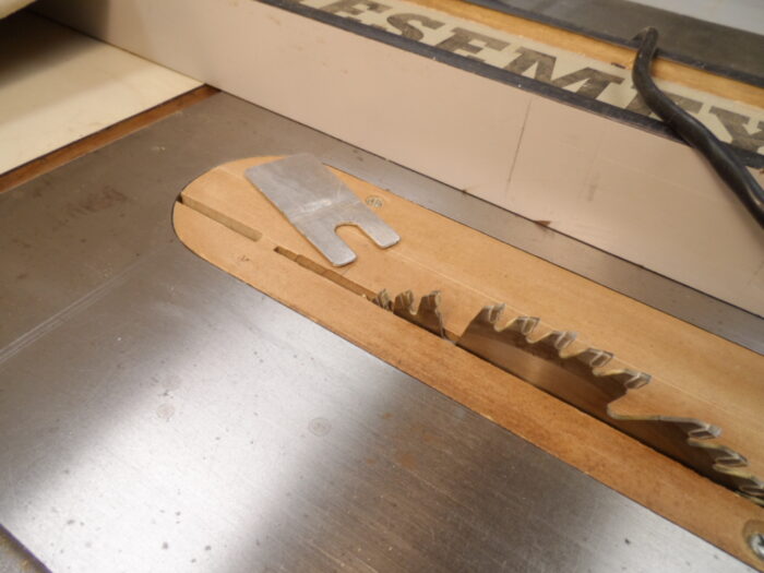 Retrofit better riving knife and blade guard FineWoodworking