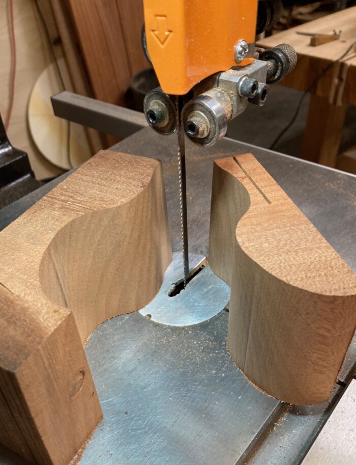 Tracking Narrow Bandsaw Blade FineWoodworking