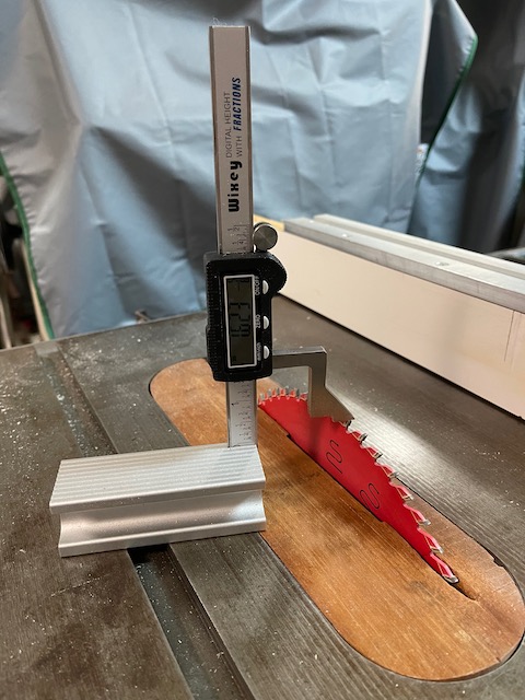 Setting Blade Height on a Contractor Table Saw - FineWoodworking