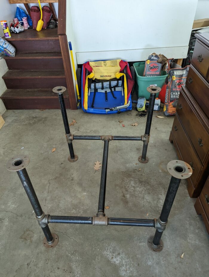 How to attach table top to base? FineWoodworking