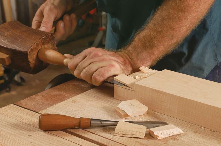 How to Cut Houndstooth Dovetails FineWoodworking