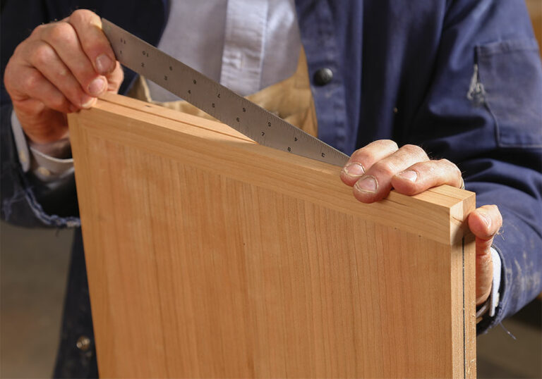 Build a folding card table FineWoodworking