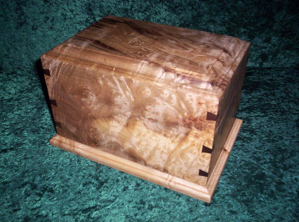 Oregon myrtlewood burl box FineWoodworking