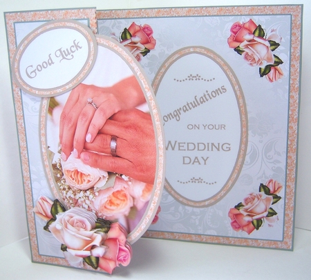 FB Holding hands - CUP894554_173 | Craftsuprint