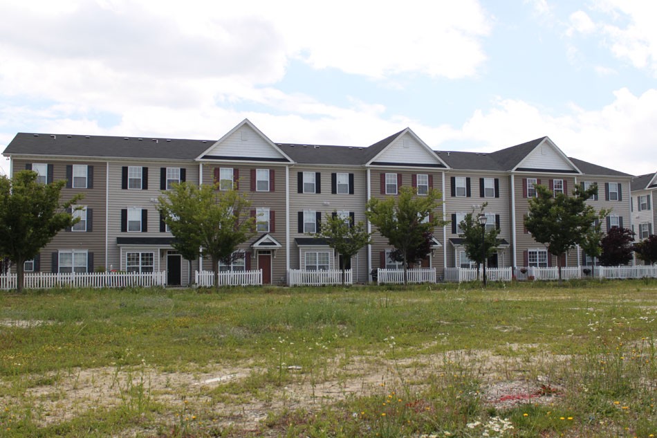 Remington Park, Shoulder's Hill Road & Belmont Blvd Suffolk Community