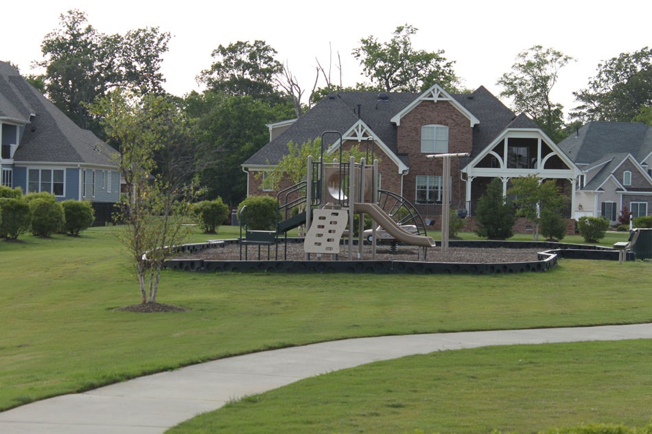 Governor's Pointe, Governor's Pointe Drive & Bridge Rd Suffolk Community