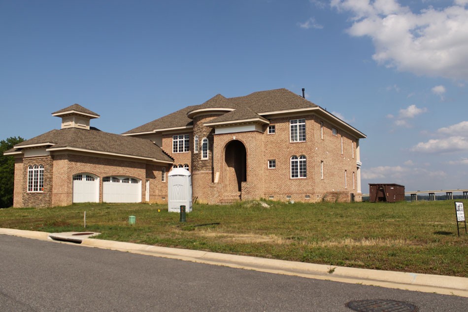 Governor's Pointe, Governor's Pointe Drive & Bridge Rd Suffolk Community