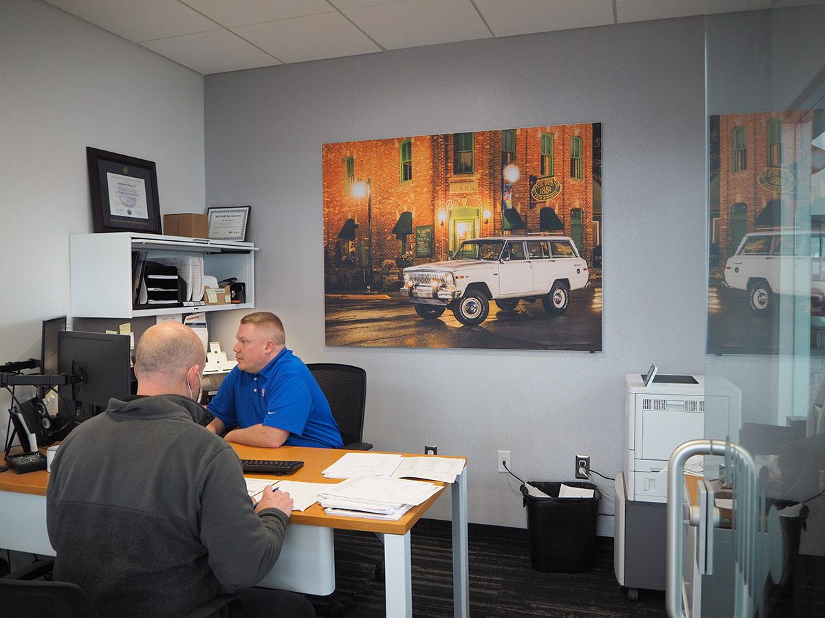 Sevice Department Dealership Amenities Feldman CDJR Woodhaven