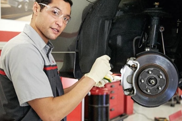 Brake Pad Replacement Service