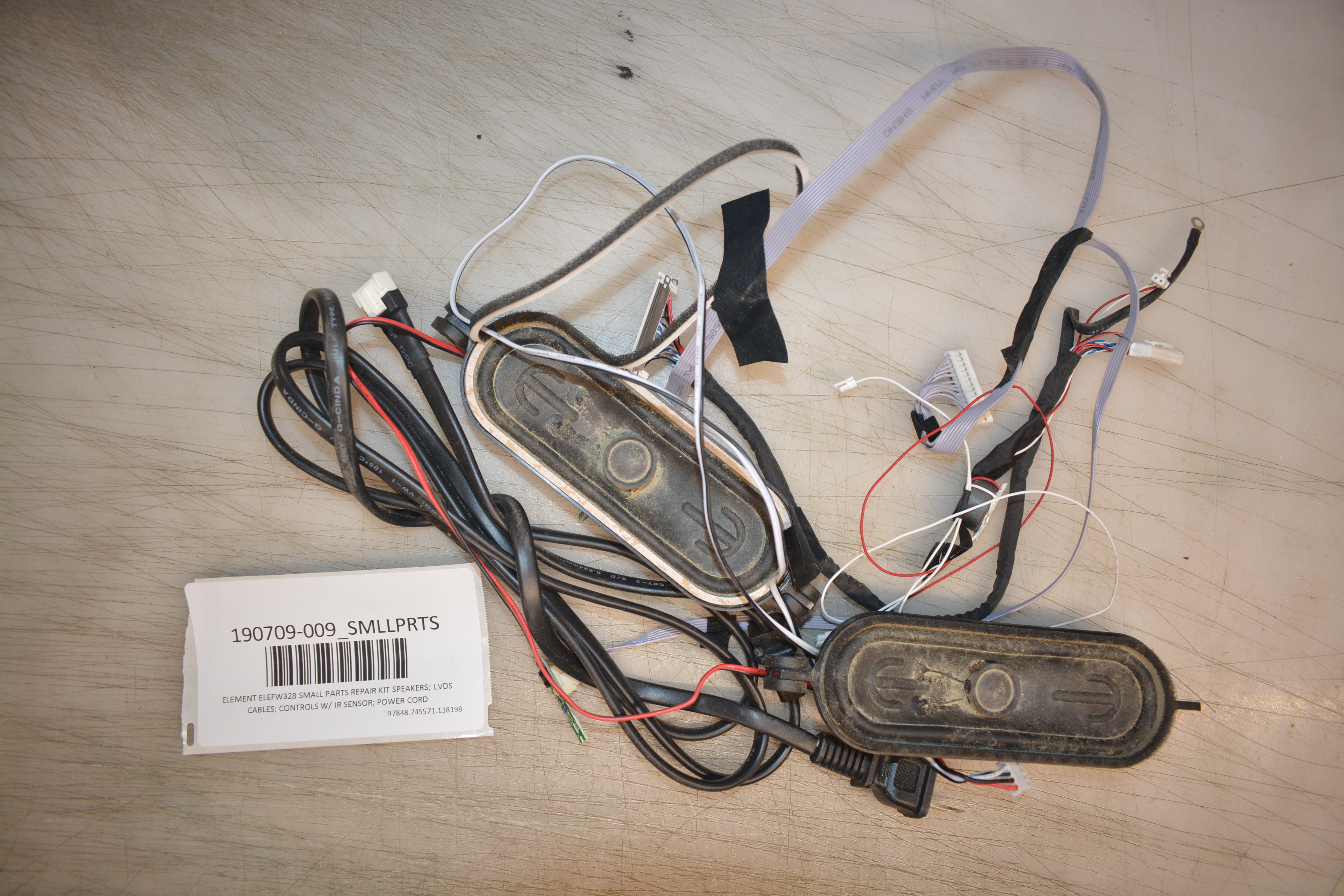 ELEMENT ELEFW328 SMALL PARTS REPAIR KIT SPEAKERS; LVDS CABLES; CONTROLS