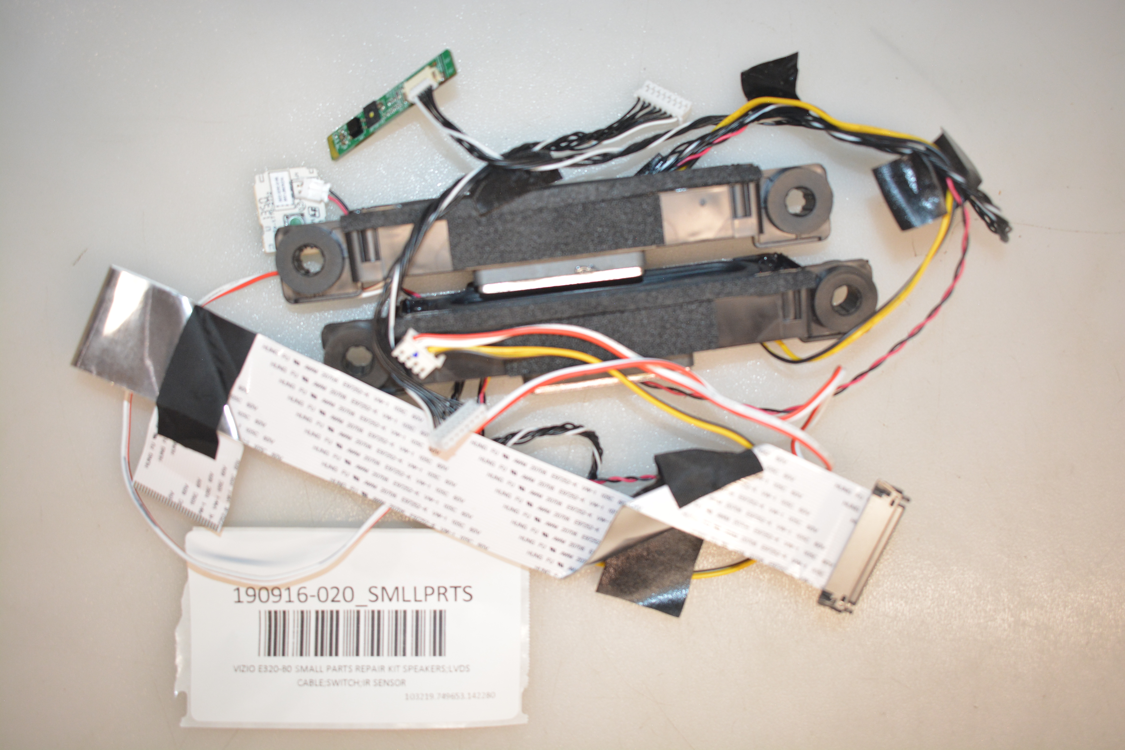 VIZIO E320B0 SMALL PARTS REPAIR KIT SPEAKERS;LVDS CABLE;SWITCH;IR
