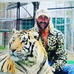 Endzone Eatin' SZN Logo