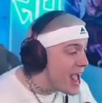 Gubi Fortnite mit langes i Logo