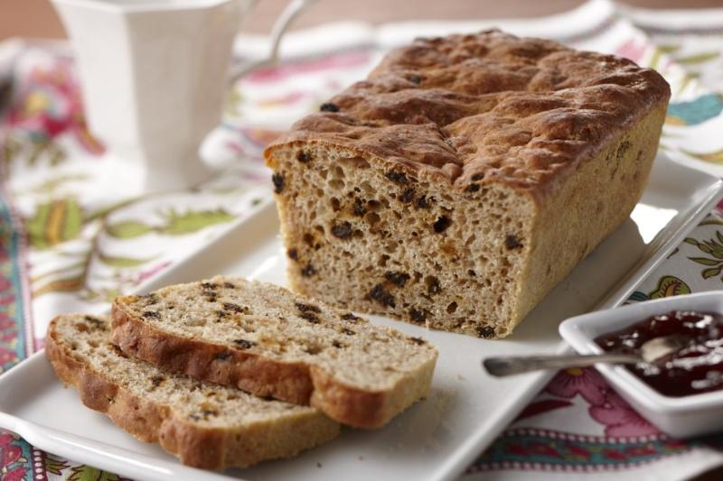 Currant Whole Wheat English Muffin Bread