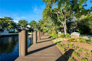 141 Bay Colony Drive, Fort Lauderdale, FL 33308