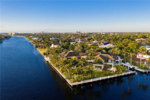 141 Bay Colony Drive, Fort Lauderdale, FL 33308