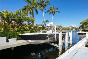 141 Bay Colony Drive, Fort Lauderdale, FL 33308