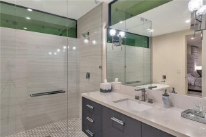 2 Fiesta Way, Fort Lauderdale, FL 33301