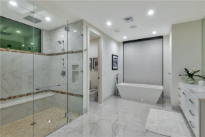 2 Fiesta Way, Fort Lauderdale, FL 33301