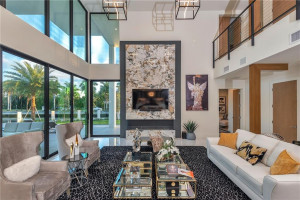 2 Fiesta Way, Fort Lauderdale, FL 33301