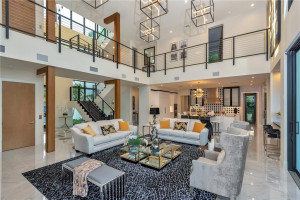 2 Fiesta Way, Fort Lauderdale, FL 33301