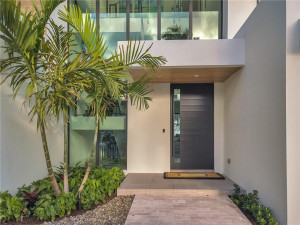 2 Fiesta Way, Fort Lauderdale, FL 33301