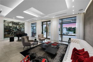 10691 Golden Eagle Court, Plantation, FL 33324