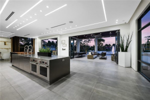 10691 Golden Eagle Court, Plantation, FL 33324