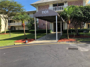 1101 Hillcrest Court, 111, Hollywood, FL 33021