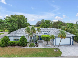 5600 S Travelers Palm Lane, Tamarac, FL 33319