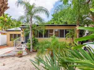 3305 NE 16th Court, Fort Lauderdale, FL 33305