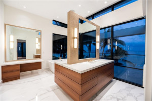 2400 N Atlantic Boulevard, Fort Lauderdale, FL 33305