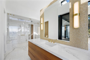 2400 N Atlantic Boulevard, Fort Lauderdale, FL 33305