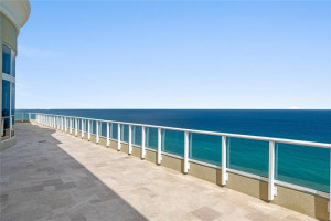 5050 N Ocean Drive 1901, Singer Island, FL 33404