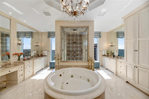 5050 N Ocean Drive 1901, Singer Island, FL 33404