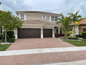 8500 Miralago Way, Parkland, FL 33076