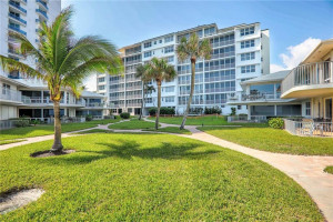 1530 S Ocean Boulevard, 203, Pompano Beach, FL 33062