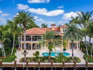 2756 NE 16 Street, Fort Lauderdale, FL 33305